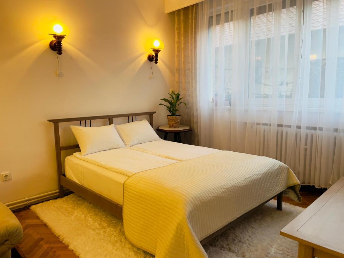 Апартаменты Little Cute Central House Сату-Маре Экстерьер фото